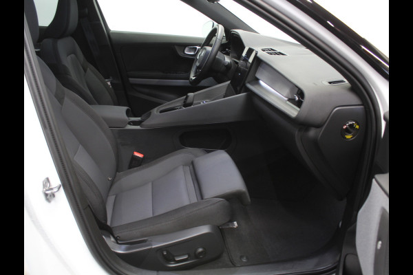 Polestar 2 Long Range Dual Motor Launch Edition 78kWh PANO | CARPLAY | LMV20 | ELECTRHAAK | 360CAMERA | STOELVERW | LED | PANODAK | WIFI