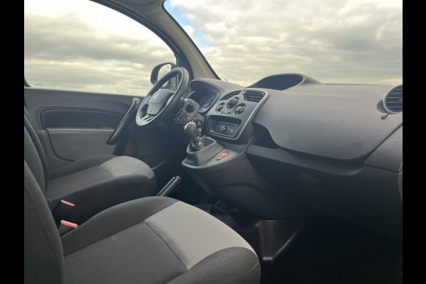 Renault Kangoo 1.5 dCi E6 R-link BPM Vrij! Lease €171 p/m, Airco, Navi , PDC, Trekhaak, Volledig onderhoudshistorie aanwezig Renault Kangoo 1.5 dCi E6 R-link BPM Vrij! Lease €171 p/m, Airco, Navi , PDC, Trekhaak, Volledig onderhoudshistorie aanwezig