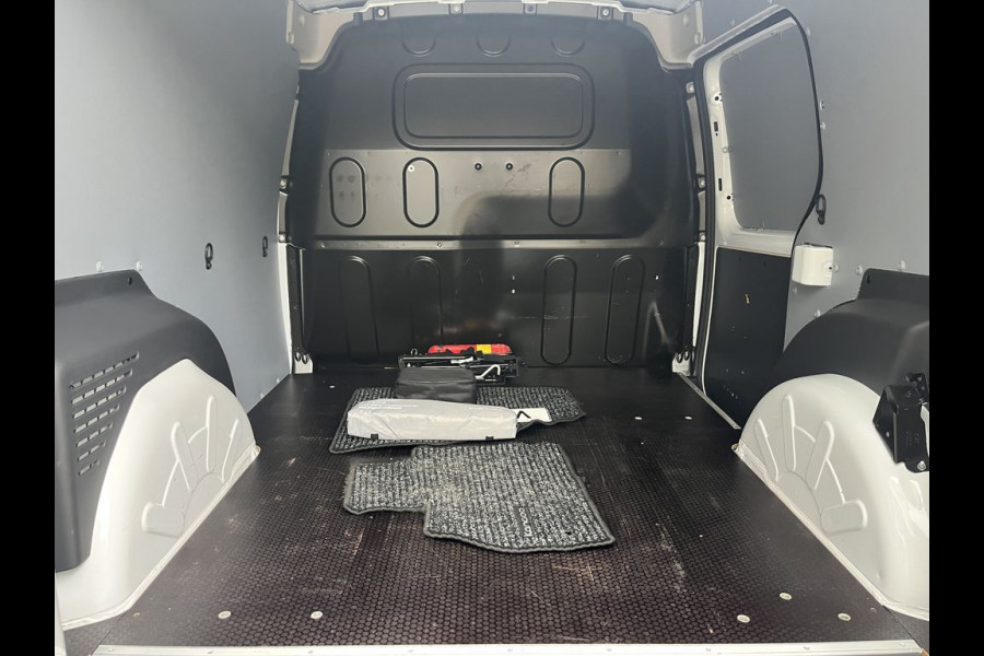 Renault Kangoo 1.5 dCi E6 R-link BPM Vrij! Lease €171 p/m, Airco, Navi , PDC, Trekhaak, Volledig onderhoudshistorie aanwezig Renault Kangoo 1.5 dCi E6 R-link BPM Vrij! Lease €171 p/m, Airco, Navi , PDC, Trekhaak, Volledig onderhoudshistorie aanwezig