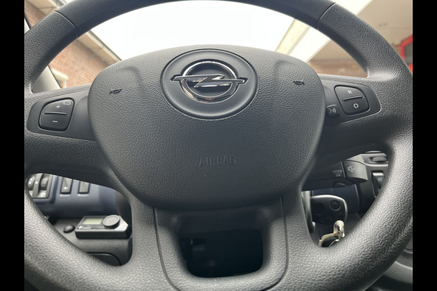 Opel Vivaro 1.6 CDTI E6 126pk Edition BPM Vrij! Lease €220 /m, Trekhaak, Airco, Navi, PDC, Cruise controle, Onderhoudshistorie aanwezig Opel Vivaro 1.6 CDTI E6 126pk Edition BPM Vrij! Lease €220 /m, Trekhaak, Airco, Navi, PDC, Cruise controle, Onderhoudshistorie aanwezig