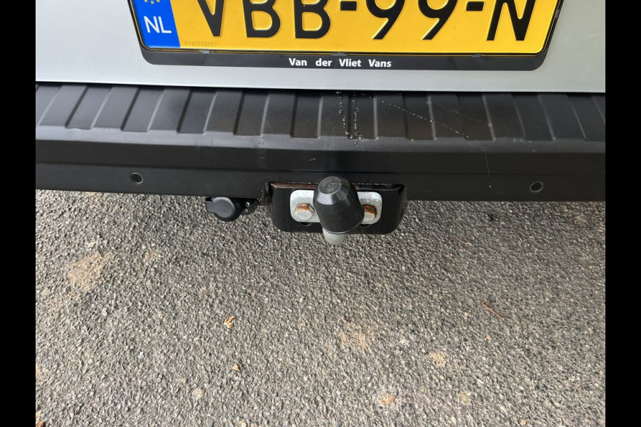 Opel Vivaro 1.6 CDTI E6 126pk Edition BPM Vrij! Lease €220 /m, Trekhaak, Airco, Navi, PDC, Cruise controle, Onderhoudshistorie aanwezig Opel Vivaro 1.6 CDTI E6 126pk Edition BPM Vrij! Lease €220 /m, Trekhaak, Airco, Navi, PDC, Cruise controle, Onderhoudshistorie aanwezig