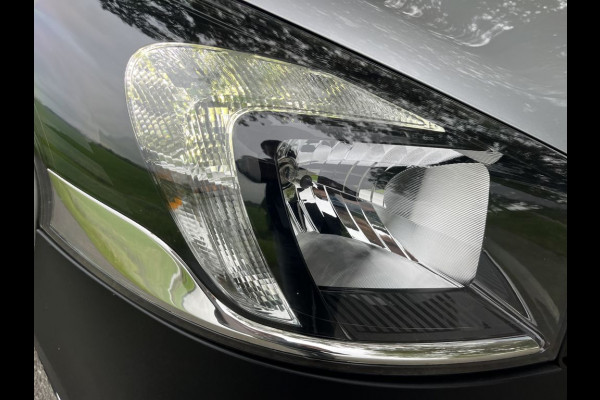 Opel Vivaro 1.6 CDTI E6 126pk Edition BPM Vrij! Lease €220 /m, Trekhaak, Airco, Navi, PDC, Cruise controle, Onderhoudshistorie aanwezig Opel Vivaro 1.6 CDTI E6 126pk Edition BPM Vrij! Lease €220 /m, Trekhaak, Airco, Navi, PDC, Cruise controle, Onderhoudshistorie aanwezig