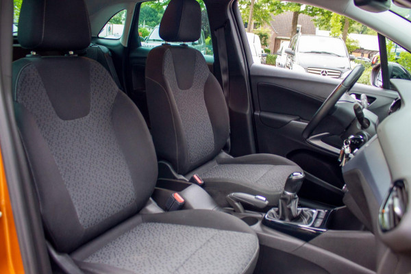 Opel Crossland X 1.2 Selection | Prijs rijklaar incl. 12 mnd garantie | Carplay PDC Bluetooth LMV Airco Stoel en stuur verwarming