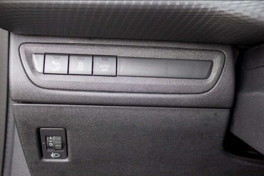 Peugeot 2008 1.2 PureTech Allure 110pk | Prijs rijklaar incl. 12 mnd garantie | Trekhaak Lmv Camera Clima Navi Bluetooth