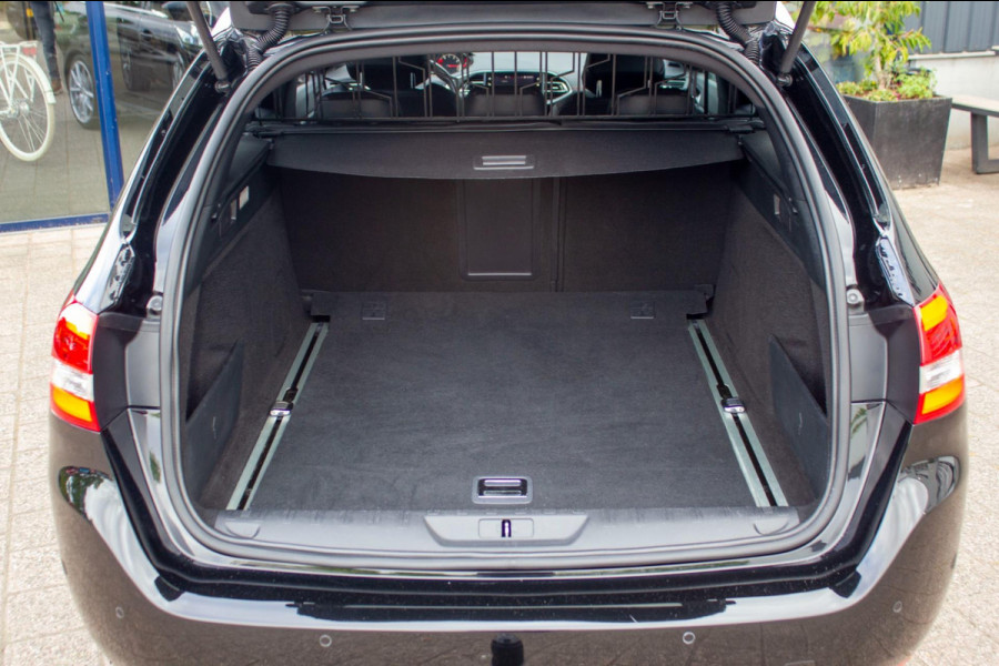 Peugeot 308 SW 1.6 e-THP GT 225 | Prijs rijklaar incl. 12 mnd garantie | Lmv Navi Trekhaak Keyless Stoelverw+massage Peugeot 308 SW 1.6 e-THP GT 225 | Prijs rijklaar incl. 12 mnd garantie | Lmv Navi Trekhaak Keyless Stoelverw+massage