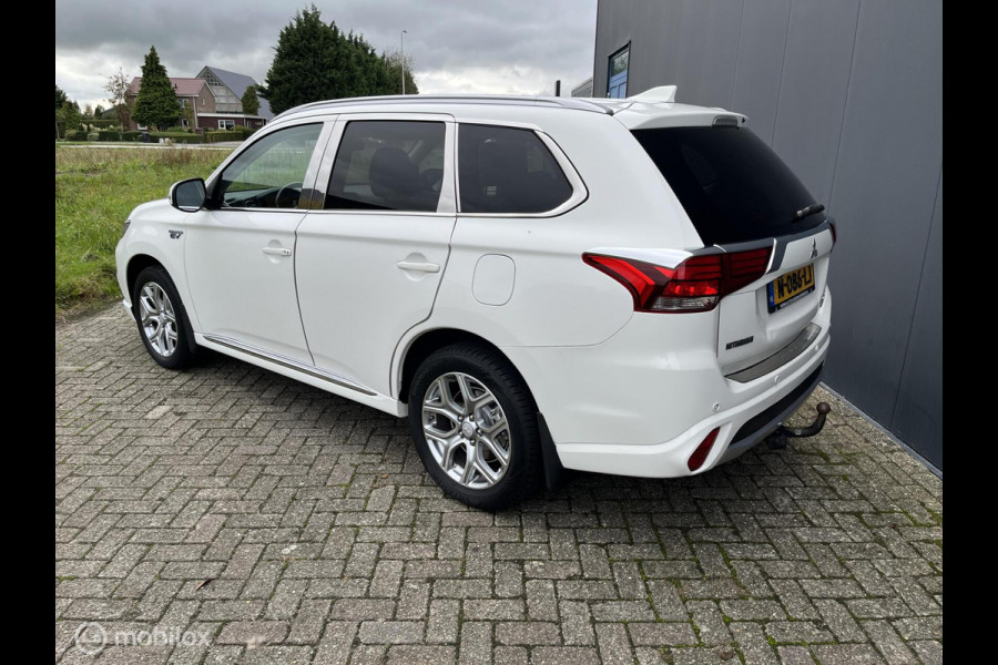 Mitsubishi Outlander 2.0 PHEV Pure