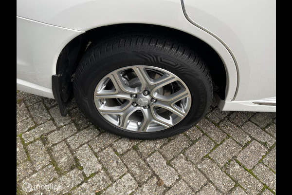 Mitsubishi Outlander 2.0 PHEV Pure