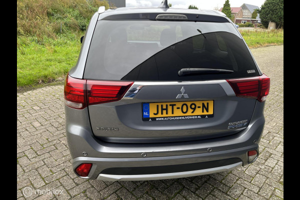 Mitsubishi Outlander 2.0 PHEV Prestige Mitsubishi Outlander 2.0 PHEV Prestige