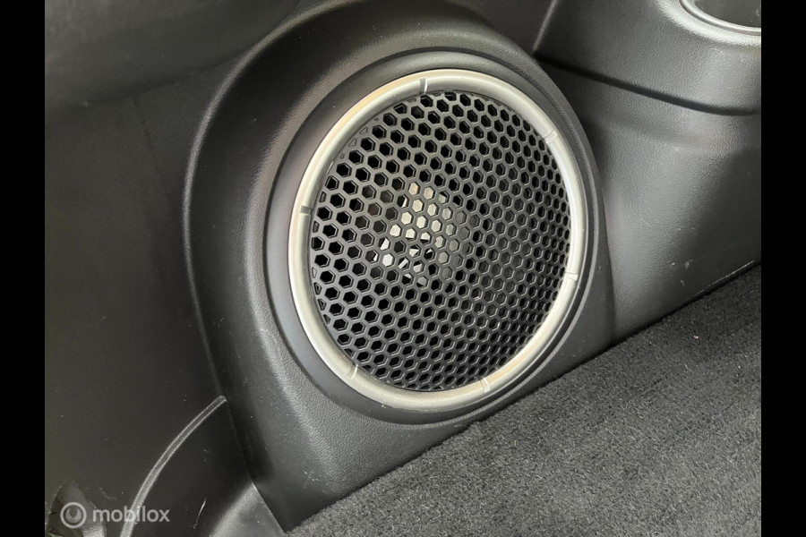 Mitsubishi Outlander 2.0 PHEV Prestige Mitsubishi Outlander 2.0 PHEV Prestige