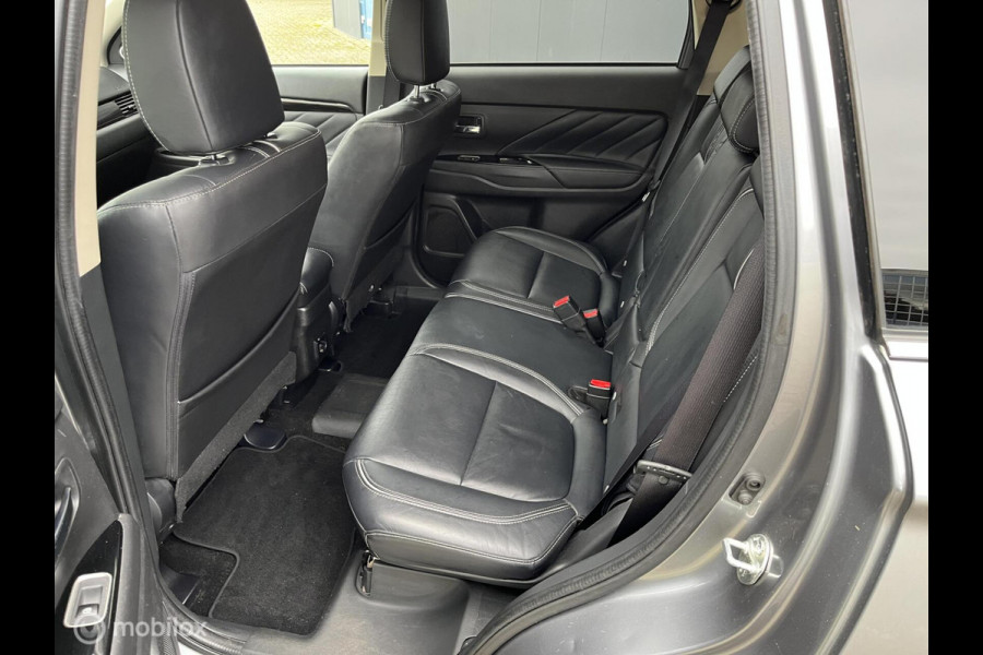 Mitsubishi Outlander 2.0 PHEV Prestige Mitsubishi Outlander 2.0 PHEV Prestige