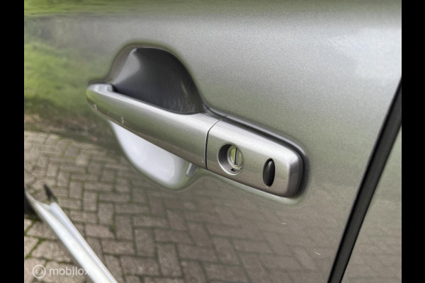 Mitsubishi Outlander 2.0 PHEV Prestige Mitsubishi Outlander 2.0 PHEV Prestige