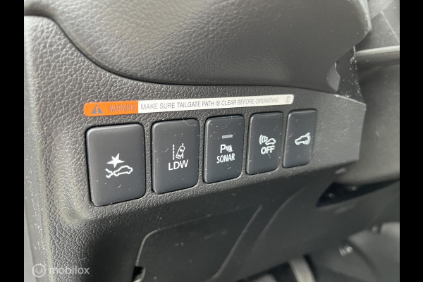 Mitsubishi Outlander 2.0 PHEV Prestige Mitsubishi Outlander 2.0 PHEV Prestige