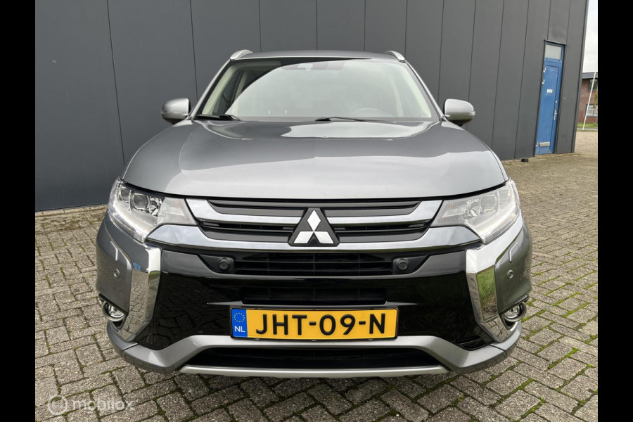 Mitsubishi Outlander 2.0 PHEV Prestige Mitsubishi Outlander 2.0 PHEV Prestige
