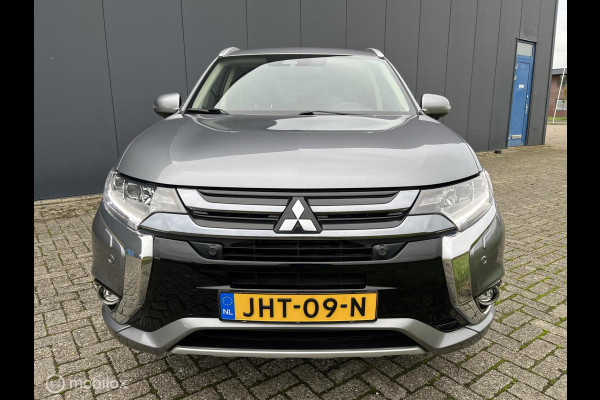 Mitsubishi Outlander 2.0 PHEV Prestige Mitsubishi Outlander 2.0 PHEV Prestige