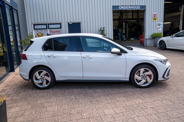 Volkswagen Golf 1.4 eHybrid GTE | Prijs rijklaar incl. 12 mnd garantie |Navi Rode remklauwen Carplay Ledverlichting