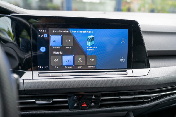 Volkswagen Golf 1.4 eHybrid GTE | Prijs rijklaar incl. 12 mnd garantie |Navi Rode remklauwen Carplay Ledverlichting