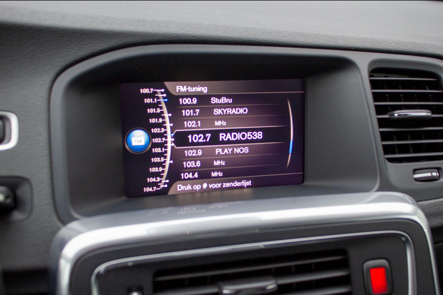 Volvo V60 1.5 T3 Polar | Prijs rijklaar incl. 12 mnd garantie | Lmv Navi Pdc Bluetooth Stoelverwarming Cruise