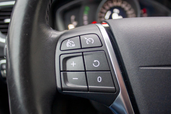 Volvo V60 1.5 T3 Polar | Prijs rijklaar incl. 12 mnd garantie | Lmv Navi Pdc Bluetooth Stoelverwarming Cruise