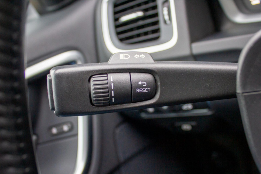 Volvo V60 1.5 T3 Polar | Prijs rijklaar incl. 12 mnd garantie | Lmv Navi Pdc Bluetooth Stoelverwarming Cruise