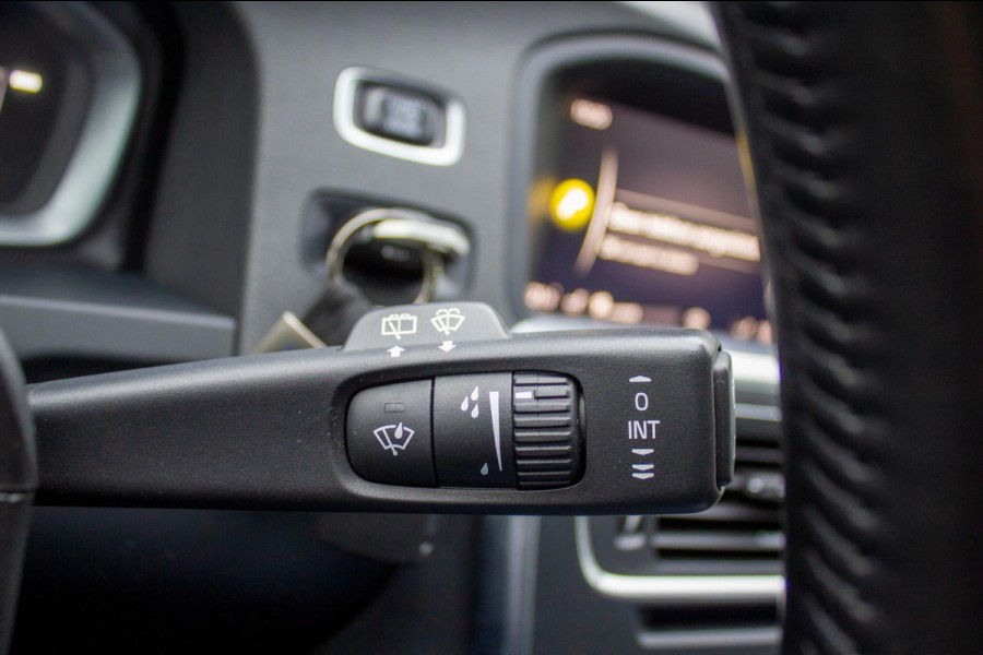 Volvo V60 1.5 T3 Polar | Prijs rijklaar incl. 12 mnd garantie | Lmv Navi Pdc Bluetooth Stoelverwarming Cruise