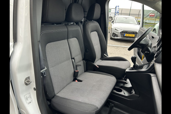 Mercedes-Benz Citan 110 CDI L2 XL Pro / 3 Zitplaatsen / MBUX / Camera / Cruise control / Airco