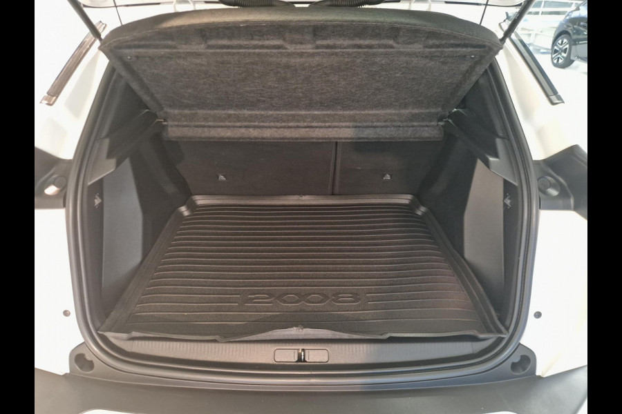 Peugeot e-2008 EV Allure 50 kWh SOH 86,7% | Navigatie | Adaptieve Cruise Control | Achteruitrijcamera | Parkeersensoren voor en achter Peugeot e-2008 EV Allure 50 kWh SOH 86,7% | Navigatie | Adaptieve Cruise Control | Achteruitrijcamera | Parkeersensoren voor en achter