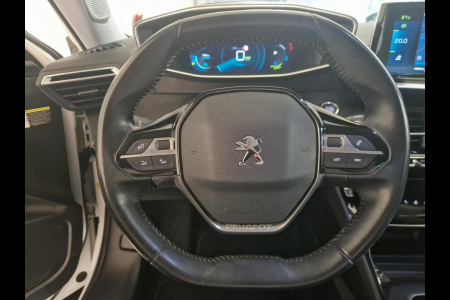 Peugeot e-2008 EV Allure 50 kWh SOH 86,7% | Navigatie | Adaptieve Cruise Control | Achteruitrijcamera | Parkeersensoren voor en achter Peugeot e-2008 EV Allure 50 kWh SOH 86,7% | Navigatie | Adaptieve Cruise Control | Achteruitrijcamera | Parkeersensoren voor en achter