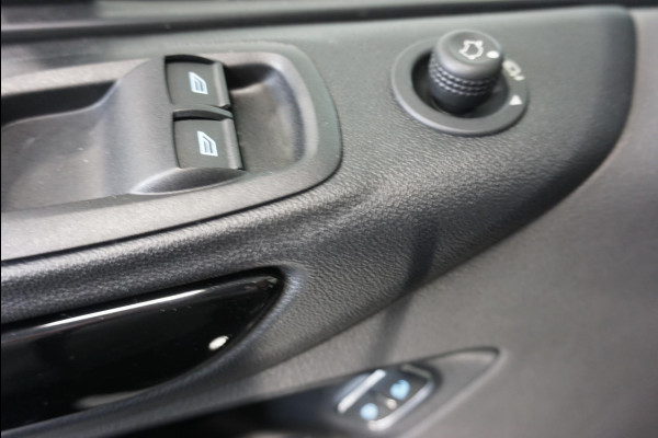 Ford Transit Custom 300 2.0 TDCI L2H1 Limited Dubbele Cabine Automaat Navi Airco 2 Schuifdeuren Trekhaak PDC Carplay DAB Ford Transit Custom 300 2.0 TDCI L2H1 Limited Dubbele Cabine Automaat Navi Airco 2 Schuifdeuren Trekhaak PDC Carplay DAB