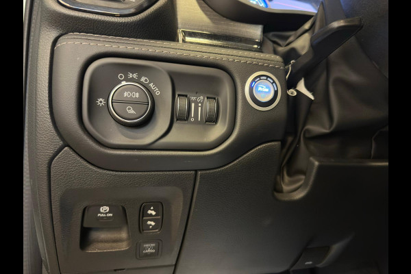 Dodge Ram 1500 5.7 V8 4x4 Crew Cab Limited|PANO|RAMBOX|HUD|LUCHTVERING|HK|VOL!!!