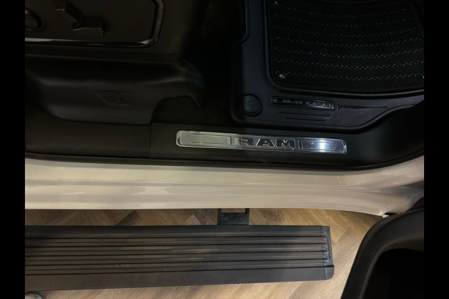 Dodge Ram 1500 5.7 V8 4x4 Crew Cab Limited|PANO|RAMBOX|HUD|LUCHTVERING|HK|VOL!!!