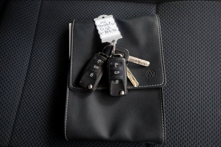 Volkswagen Transporter T6 2.0 TDI 150pk L1H1 Highline LED/ACC/Camera/Achterklep 01-2019 Volkswagen Transporter T6 2.0 TDI 150pk L1H1 Highline LED/ACC/Camera/Achterklep 01-2019