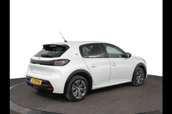 Peugeot e-208 EV Allure Pack 50 kWh|SOH 90%|Camera|Stoelverwarming Peugeot e-208 EV Allure Pack 50 kWh|SOH 90%|Camera|Stoelverwarming