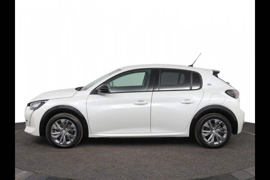 Peugeot e-208 EV Allure Pack 50 kWh|SOH 90%|Camera|Stoelverwarming Peugeot e-208 EV Allure Pack 50 kWh|SOH 90%|Camera|Stoelverwarming