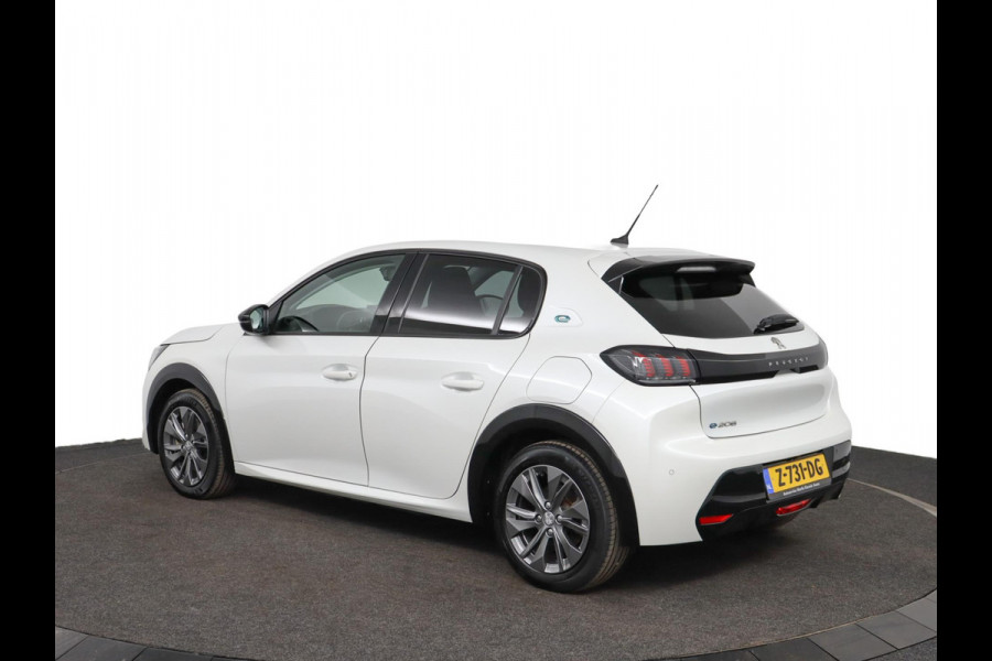Peugeot e-208 EV Allure Pack 50 kWh|SOH 90%|Camera|Stoelverwarming Peugeot e-208 EV Allure Pack 50 kWh|SOH 90%|Camera|Stoelverwarming