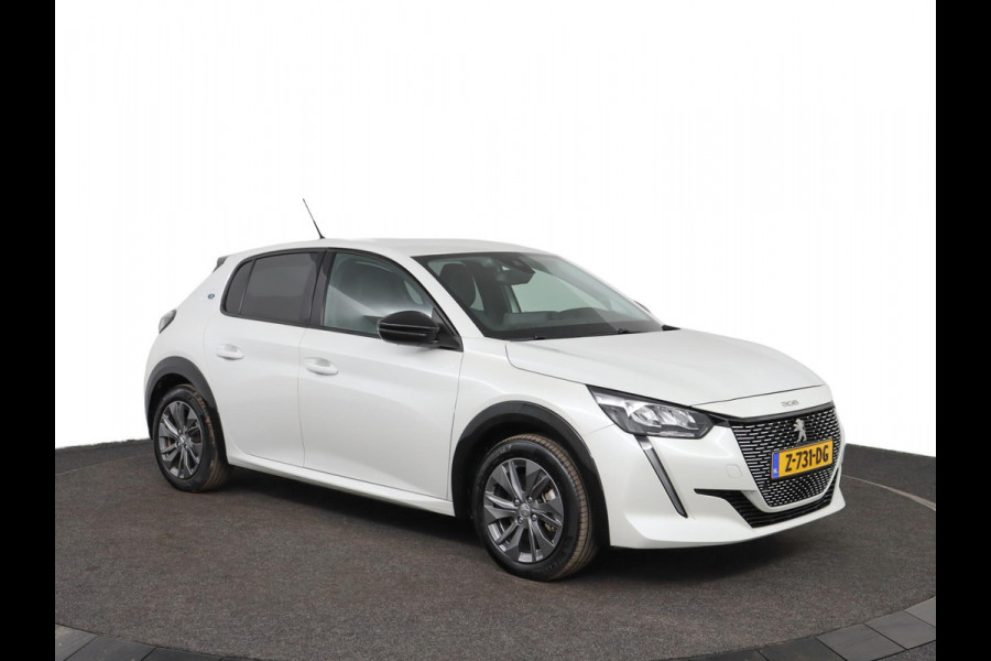 Peugeot e-208 EV Allure Pack 50 kWh|SOH 90%|Camera|Stoelverwarming Peugeot e-208 EV Allure Pack 50 kWh|SOH 90%|Camera|Stoelverwarming