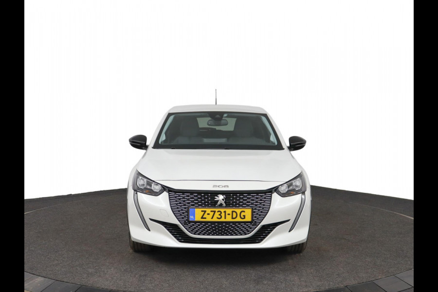 Peugeot e-208 EV Allure Pack 50 kWh|SOH 90%|Camera|Stoelverwarming Peugeot e-208 EV Allure Pack 50 kWh|SOH 90%|Camera|Stoelverwarming