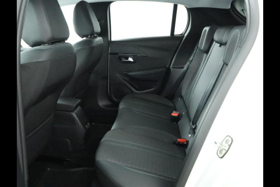 Peugeot e-208 EV Allure Pack 50 kWh|SOH 90%|Camera|Stoelverwarming Peugeot e-208 EV Allure Pack 50 kWh|SOH 90%|Camera|Stoelverwarming