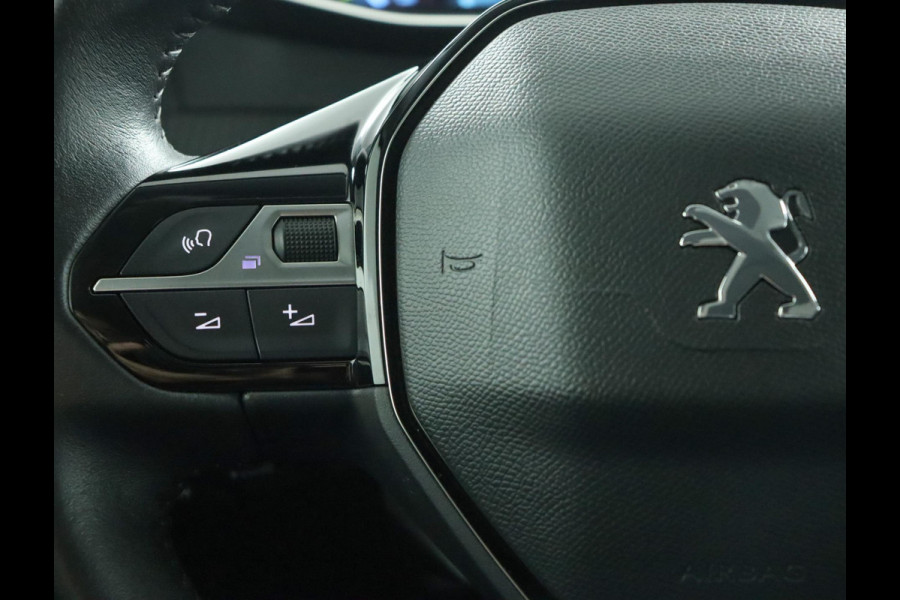 Peugeot e-208 EV Allure Pack 50 kWh|SOH 90%|Camera|Stoelverwarming Peugeot e-208 EV Allure Pack 50 kWh|SOH 90%|Camera|Stoelverwarming