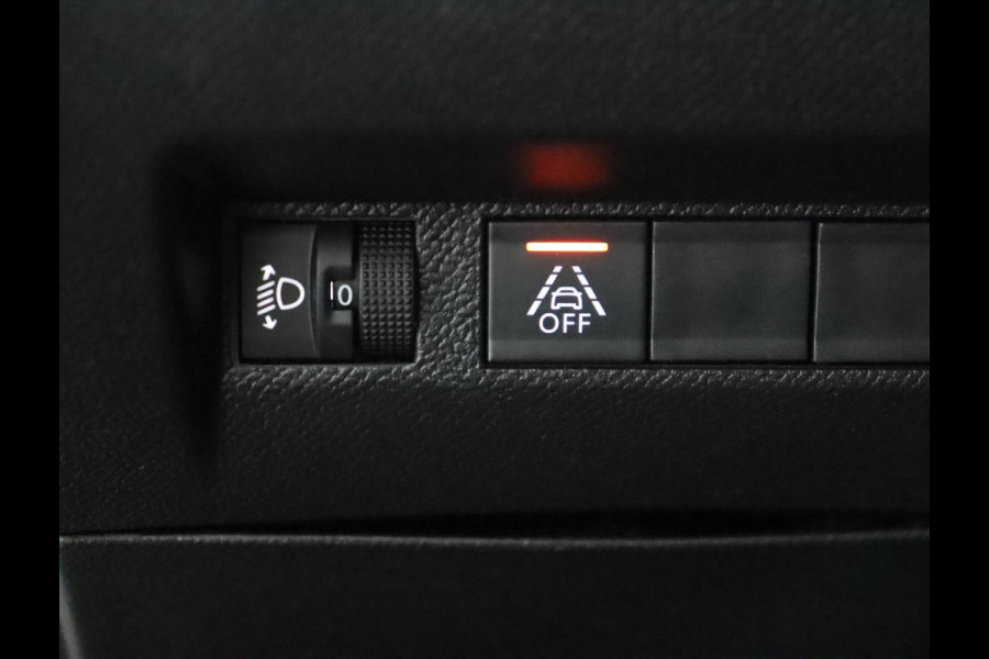 Peugeot e-208 EV Allure Pack 50 kWh|SOH 90%|Camera|Stoelverwarming Peugeot e-208 EV Allure Pack 50 kWh|SOH 90%|Camera|Stoelverwarming