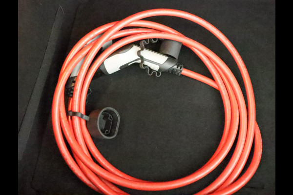 Peugeot e-208 EV Allure Pack 50 kWh|SOH 90%|Camera|Stoelverwarming Peugeot e-208 EV Allure Pack 50 kWh|SOH 90%|Camera|Stoelverwarming