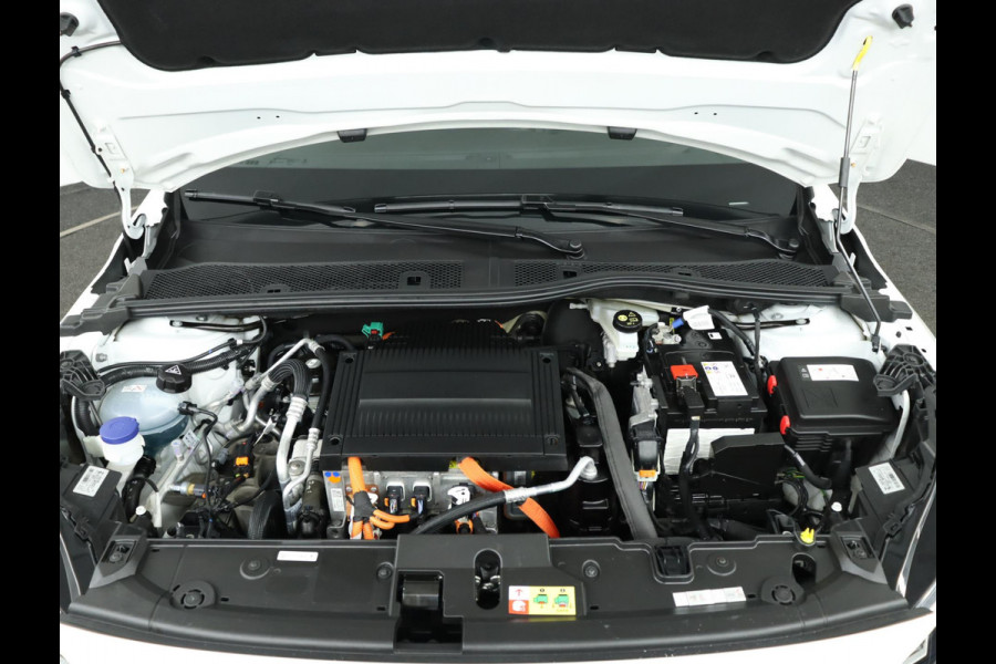 Peugeot e-208 EV Allure Pack 50 kWh|SOH 90%|Camera|Stoelverwarming Peugeot e-208 EV Allure Pack 50 kWh|SOH 90%|Camera|Stoelverwarming