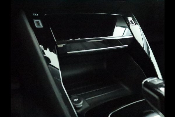 Peugeot e-208 EV Allure Pack 50 kWh|SOH 90%|Camera|Stoelverwarming Peugeot e-208 EV Allure Pack 50 kWh|SOH 90%|Camera|Stoelverwarming