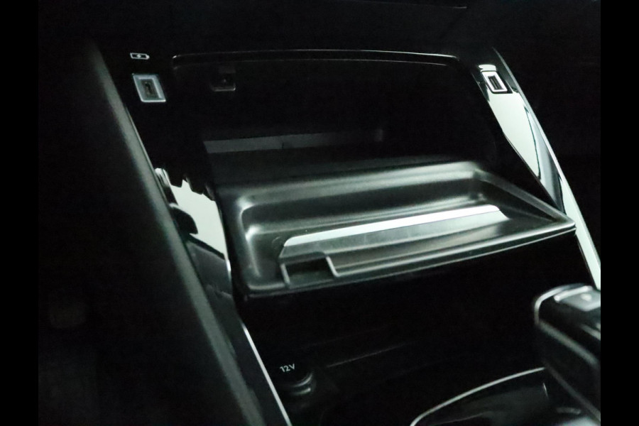 Peugeot e-208 EV Allure Pack 50 kWh|SOH 90%|Camera|Stoelverwarming Peugeot e-208 EV Allure Pack 50 kWh|SOH 90%|Camera|Stoelverwarming