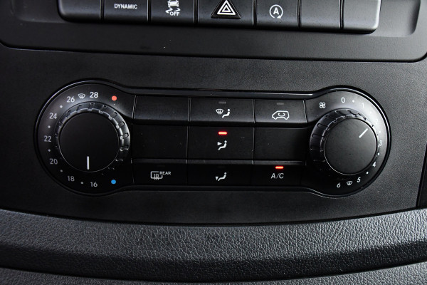 Mercedes-Benz Vito 119 CDI L2 DC Black Edition Camera, Cruise, LED, Carplay, Automaat, Stoelverwarming, 190pk, Trekhaak, Uniek! Mercedes-Benz Vito 119 CDI L2 DC Black Edition Camera, Cruise, LED, Carplay, Automaat, Stoelverwarming, 190pk, Trekhaak, Uniek!