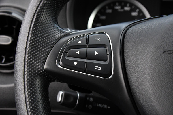 Mercedes-Benz Vito 119 CDI L2 DC Black Edition Camera, Cruise, LED, Carplay, Automaat, Stoelverwarming, 190pk, Trekhaak, Uniek! Mercedes-Benz Vito 119 CDI L2 DC Black Edition Camera, Cruise, LED, Carplay, Automaat, Stoelverwarming, 190pk, Trekhaak, Uniek!