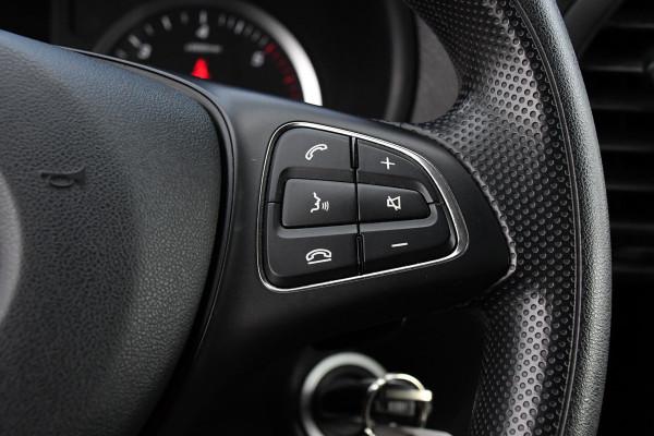 Mercedes-Benz Vito 119 CDI L2 DC Black Edition Camera, Cruise, LED, Carplay, Automaat, Stoelverwarming, 190pk, Trekhaak, Uniek! Mercedes-Benz Vito 119 CDI L2 DC Black Edition Camera, Cruise, LED, Carplay, Automaat, Stoelverwarming, 190pk, Trekhaak, Uniek!