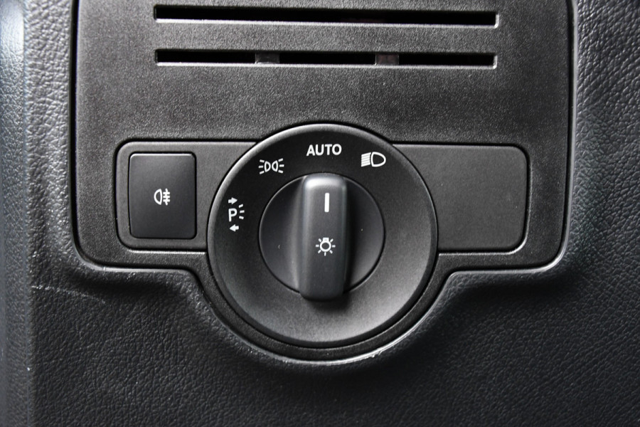 Mercedes-Benz Vito 119 CDI L2 DC Black Edition Camera, Cruise, LED, Carplay, Automaat, Stoelverwarming, 190pk, Trekhaak, Uniek! Mercedes-Benz Vito 119 CDI L2 DC Black Edition Camera, Cruise, LED, Carplay, Automaat, Stoelverwarming, 190pk, Trekhaak, Uniek!