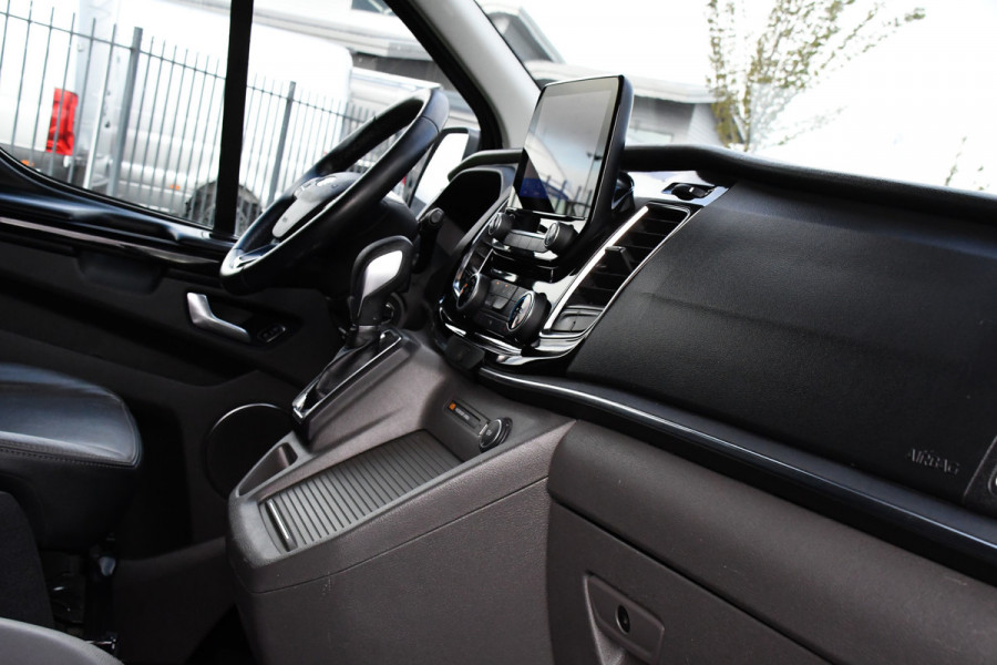 Ford Transit Custom 320 2.0 TDCI L2H1 Tourneo Adaptieve Cruise, 8 Persoons, Camera, 185pk, Carplay, Xenon, Leder, Full Options! Ford Transit Custom 320 2.0 TDCI L2H1 Tourneo Adaptieve Cruise, 8 Persoons, Camera, 185pk, Carplay, Xenon, Leder, Full Options!