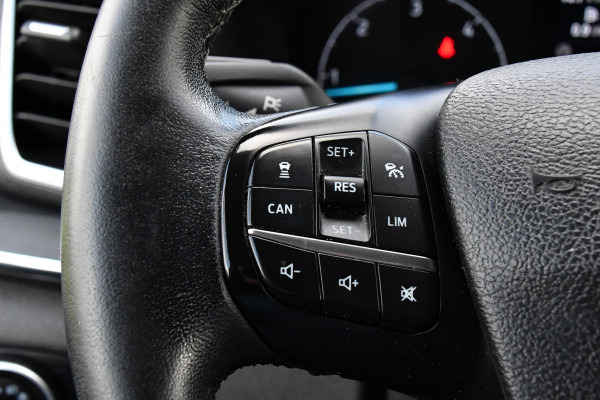 Ford Transit Custom 320 2.0 TDCI L2H1 Tourneo Adaptieve Cruise, 8 Persoons, Camera, 185pk, Carplay, Xenon, Leder, Full Options! Ford Transit Custom 320 2.0 TDCI L2H1 Tourneo Adaptieve Cruise, 8 Persoons, Camera, 185pk, Carplay, Xenon, Leder, Full Options!