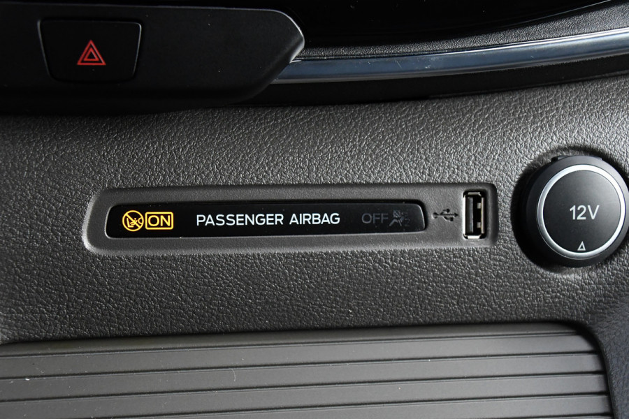 Ford Transit Custom 320 2.0 TDCI L2H1 Tourneo Adaptieve Cruise, 8 Persoons, Camera, 185pk, Carplay, Xenon, Leder, Full Options! Ford Transit Custom 320 2.0 TDCI L2H1 Tourneo Adaptieve Cruise, 8 Persoons, Camera, 185pk, Carplay, Xenon, Leder, Full Options!